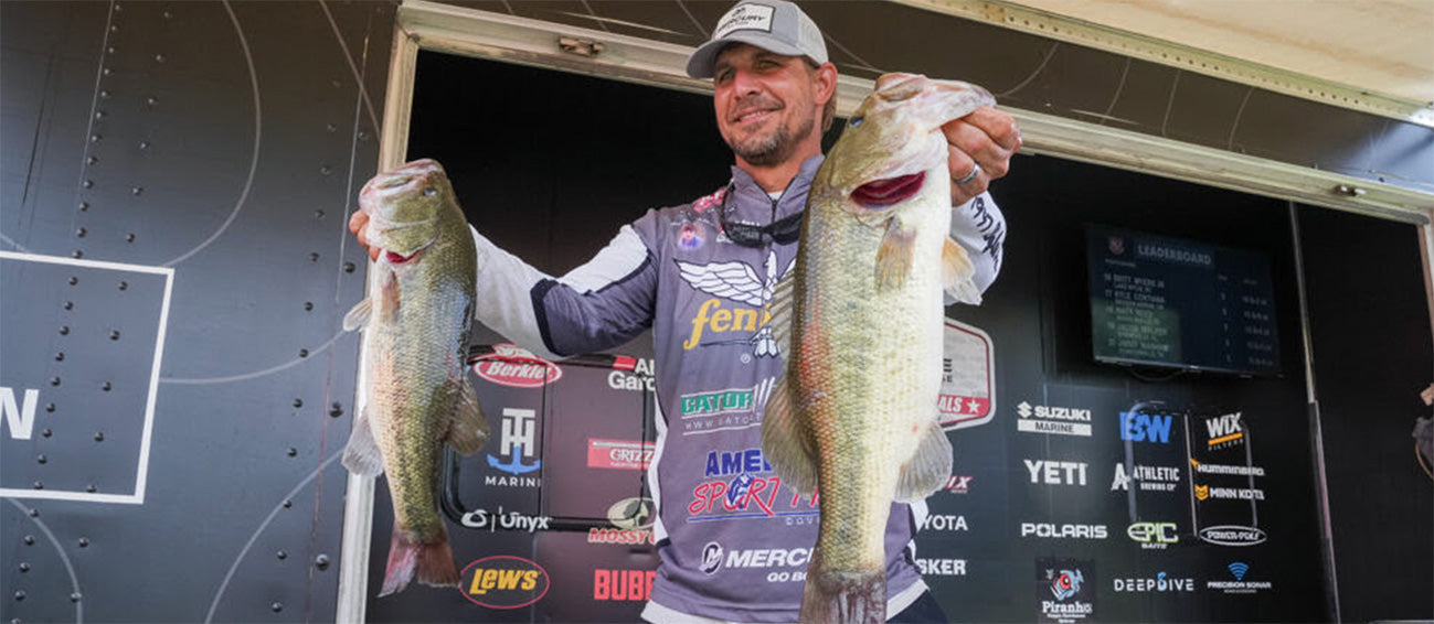 Poche Maintains Lead After Day 2