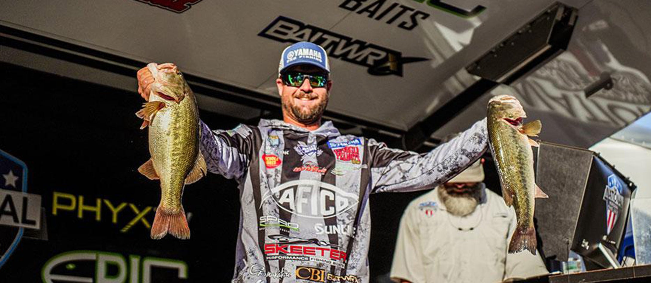 Cook brings almost 23 pounds to the stage to lead the charge after day one on Pickwick Lake.