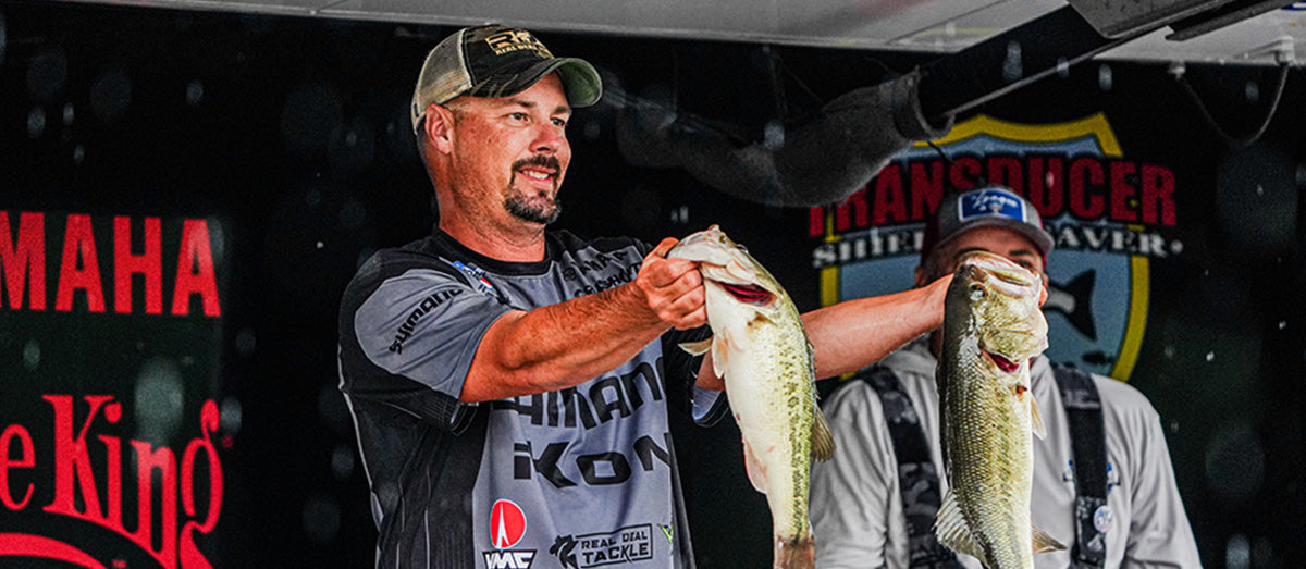 Davis Takes Solo Lead at Lay Lake