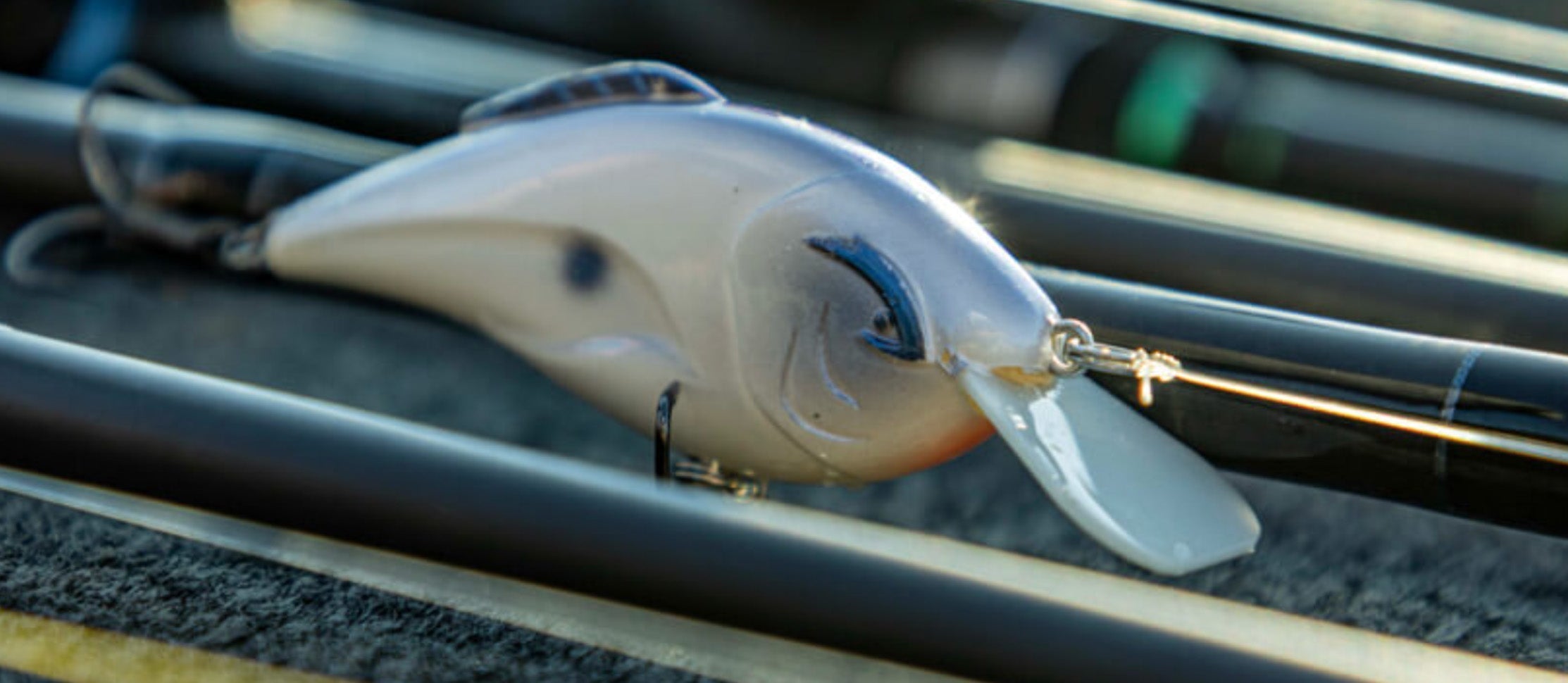 Introducing the New Bill Lewis Hammer Flat Crankbait: Tight Action, Big Results