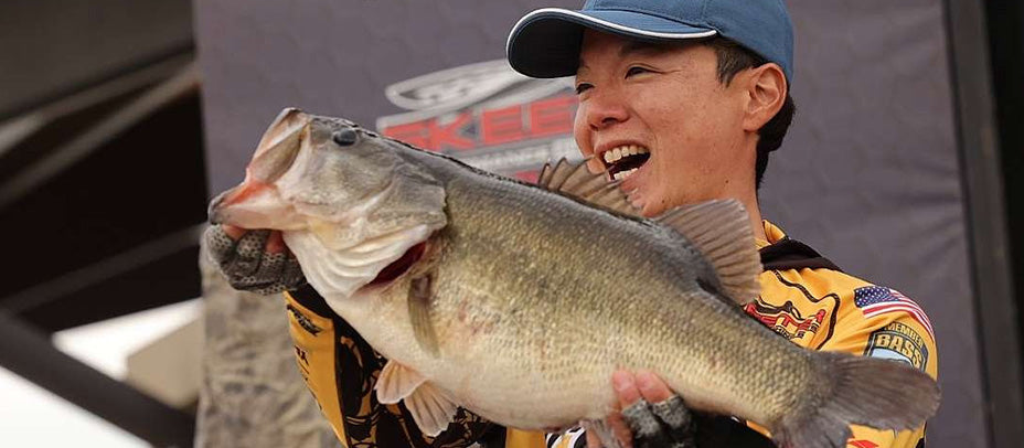 Ito grabs Day 1 lead at Lake Fork