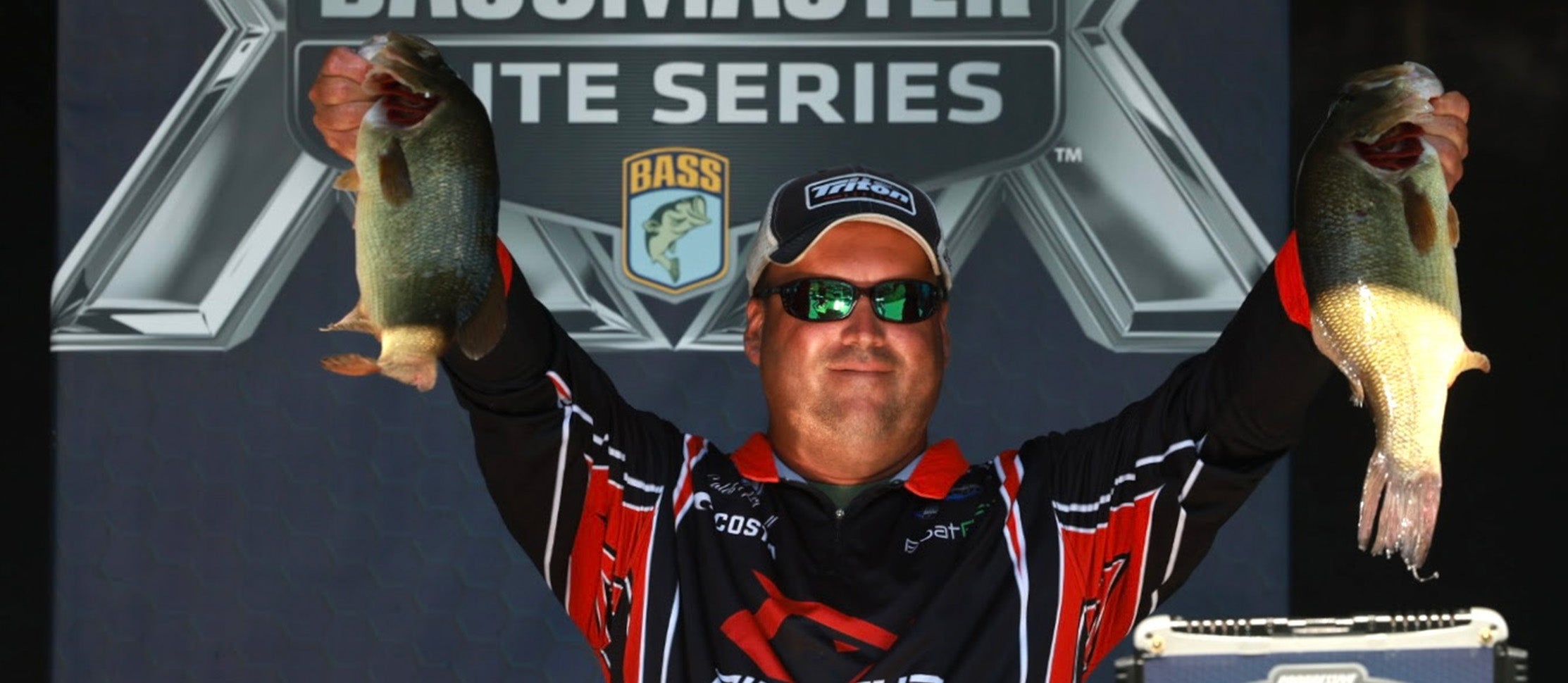 Kuphall claims narrow Day 1 lead in Bassmaster Elite at Mississippi River