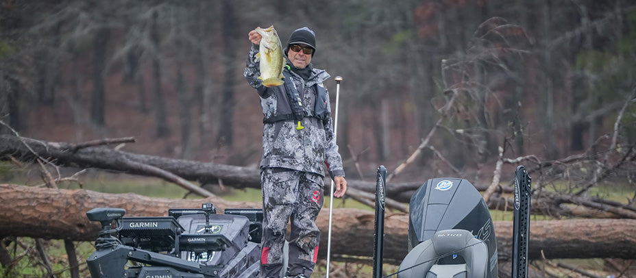 Todd Walters Leaps Ahead to Lead Day 2 at West Point Lake