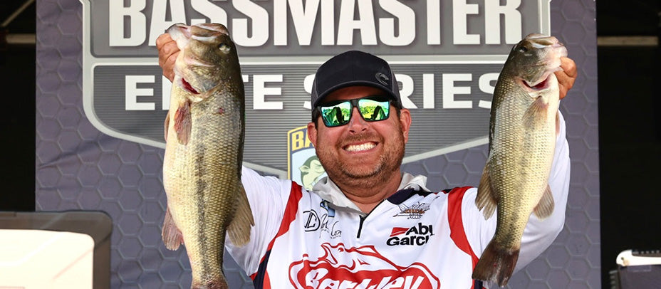 Magical day 1 guides Cox to lead at Bassmaster Elite Series event on Wheeler Lake