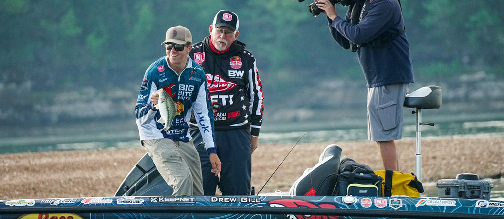 Drew Gill Leads Day 1 at Major League Fishing’s REDCREST 2026
