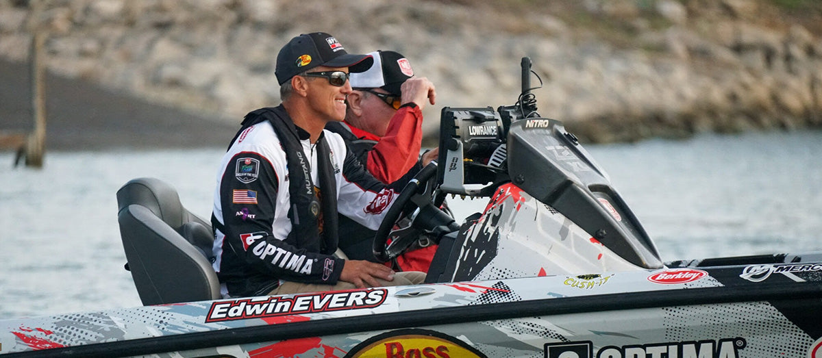 Evers Tops Knockout Round on Lake Waco