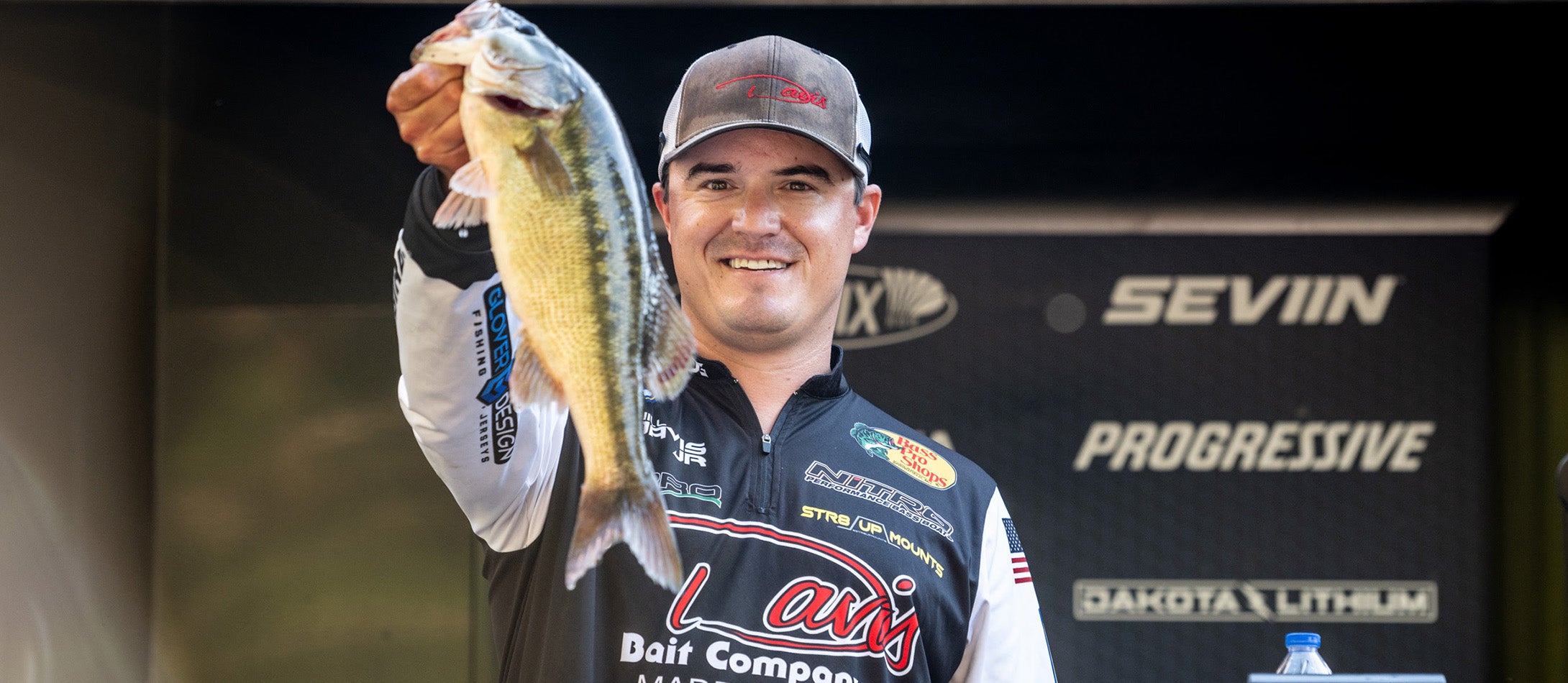 Davis overcomes tough morning to maintain lead at St. Croix Bassmaster Open at Lake Martin